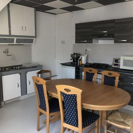 Chambres Individuelles Avec Partie Commune Ou Logement Entier Si Disponible Via Rhona Vulbens Ngoại thất bức ảnh