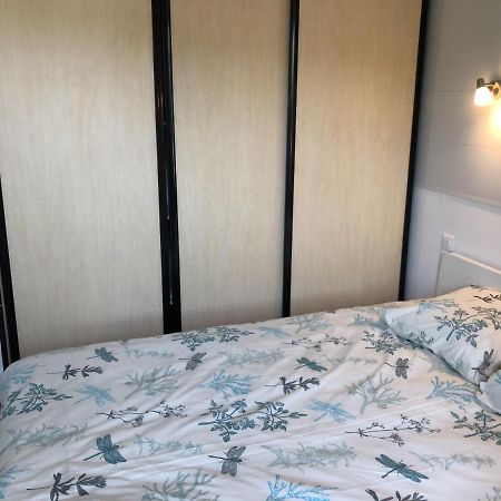 Chambres Individuelles Avec Partie Commune Ou Logement Entier Si Disponible Via Rhona Vulbens Ngoại thất bức ảnh